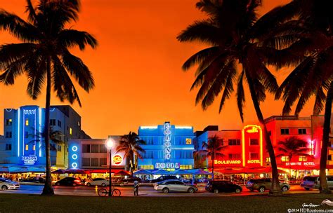 Sunset over Ocean Drive at South Beach, Miami. Copyright, Justin ...