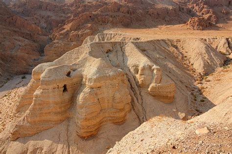 Qumran | Israel Tours | Pomegranate Travel