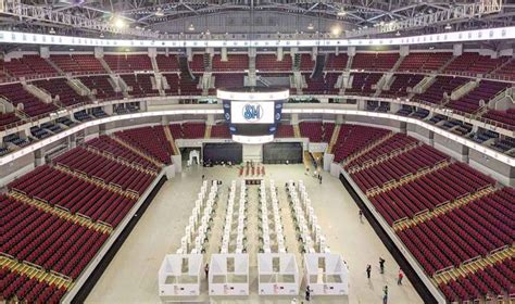 SM MOA Arena transformed into mega swabbing facility | Philstar.com