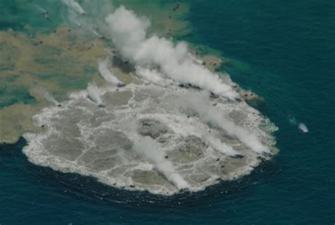 Biggest underwater volcanic eruption in Pacific Ocean: Covers 600 miles ...