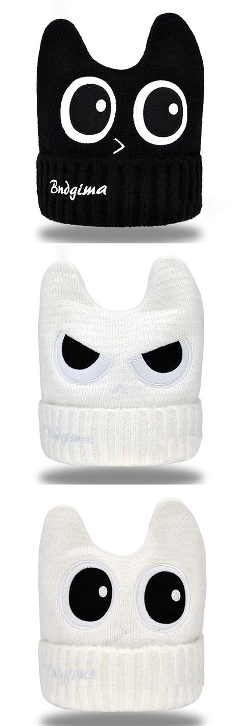 Cute Cat Knitted Beanie - ApolloBox