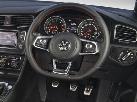 Volkswagen Golf GTI Performance Pack (2015) Review - Cars.co.za