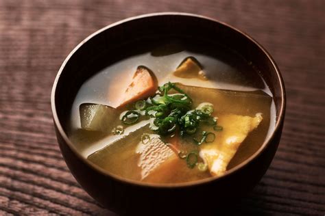 Daikon Soup With Tofu Mushroom Recipe