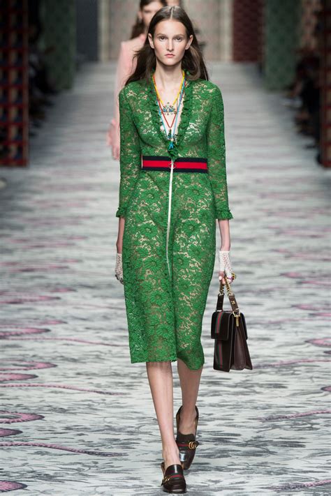 Gucci Spring 2016 Ready-to-Wear Fashion Show | Vogue