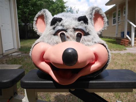 CHUCK E. CHEESE COSTUME HEAD CEC SHOWBIZ PIZZA CHUCKY MASCOT MASK ...