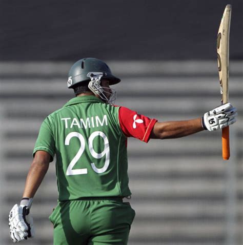 Tamim Iqbal celebrates his half-century | ESPNcricinfo.com