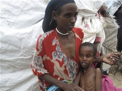 Somalia famine's devastation: 4 dead children in 1 family, and 29,000 ...