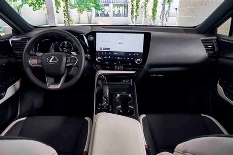 10 things you should know about the 2023 Lexus NX 450h+