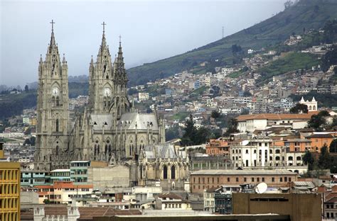 Quito Ecuador Old Town - Top Attractions hotels