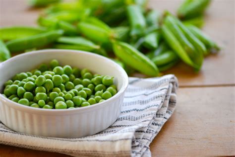 Peas Nutrition Facts: Calories and Health Benefits