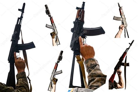 Conjunto de rifles de asalto militar AK 74 y AK 74U aislados sobre ...