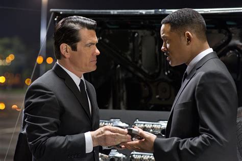 MEN IN BLACK 3 Trailer #2 - FilmoFilia