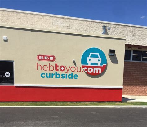 Curbside Confession: ACMB Tries Out HEB's New Curbside Service