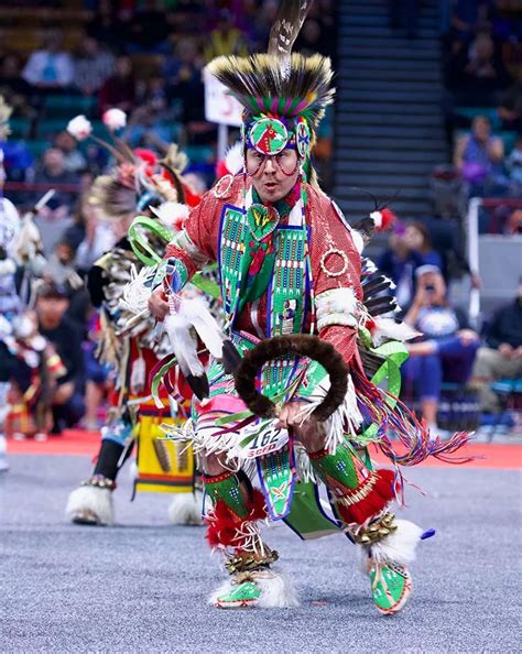 What is a powwow? Celebrate indigenous culture. - UCHealth Today