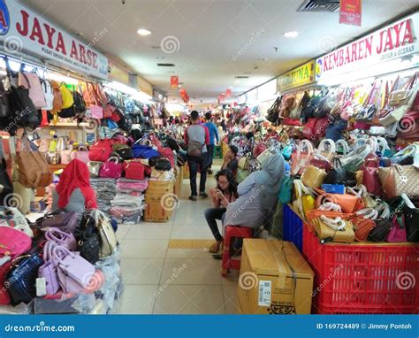 Wholesale Market of Pasar Senen Jakarta Editorial Stock Image - Image ...