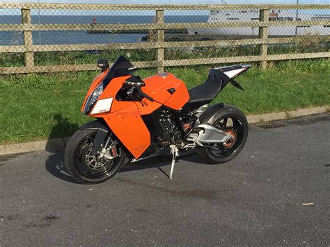 KTM RC8 Review | KTM Bike Reviews | Devitt