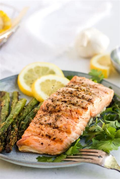 Quick and Easy Simple Simple Grilled Salmon - Fresh Coast Eats