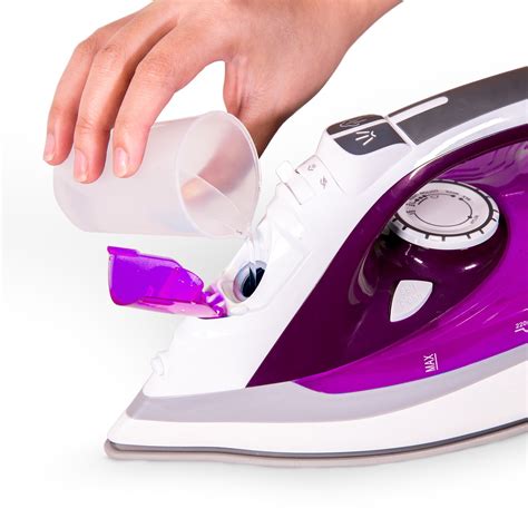 DRY AND STEAM FLAT IRON | Hyundai Home Appliances