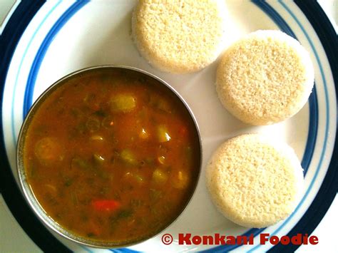 Konkani Foodie: Idli Sambhar