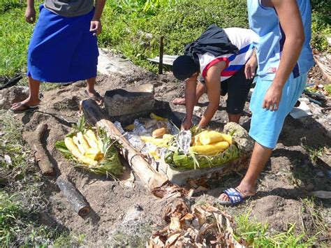 -TONGA- Culture Fair Project: Tonga- Food