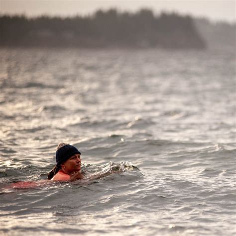 What Cold-Water Swimming Taught Me About Mindfulness