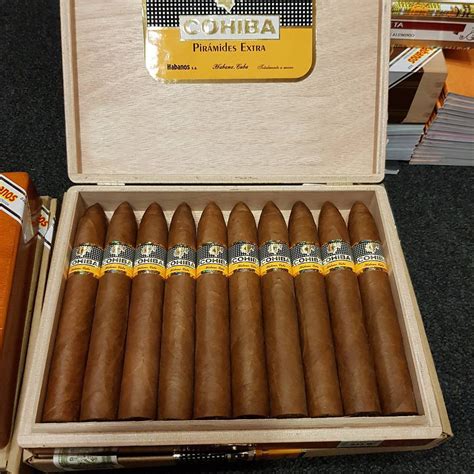 Cohiba Cuban Cigars For Sale, Cohiba - Selección Piramides Cuban Cigars ...