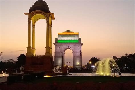 New Delhi Night Tour group tour 2024