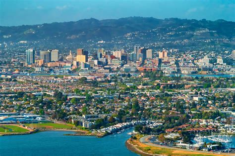 Oakland, California: What makes this East Bay city shine