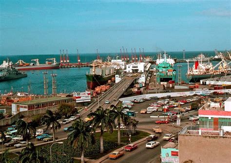 Panorámica del puerto de La Guaira desde el Edificio Devesa. Año de ...