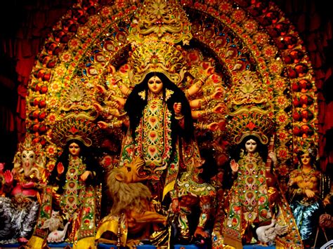 Durga Puja 2024 Kolkata Pandal Photo - Dale Mignon