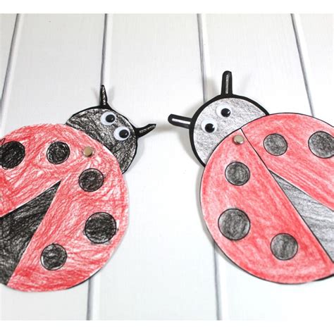 Easy Paper Ladybug Craft for Kids (Free Printable!) - Simply Full of ...