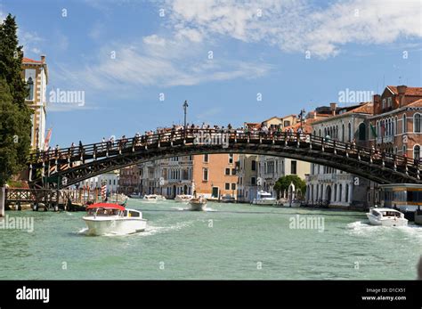 Accademia Bridge, Venice, Italy Stock Photo - Alamy