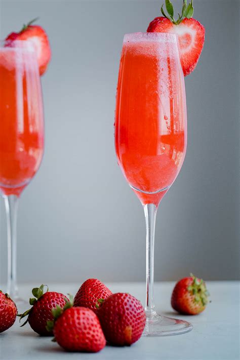 strawberry champagne cocktails