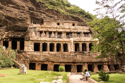 Undavalli Caves Historical Facts and Pictures | The History Hub