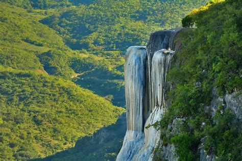 Hierve El Agua, un escenario espectacular en Oaxaca - TuriMexico