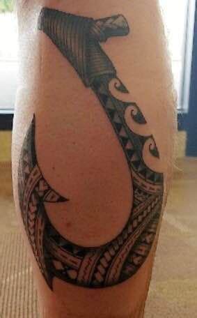 Hawaiian Hook Tattoo (With images) | Hook tattoos, Fishing hook tattoo ...