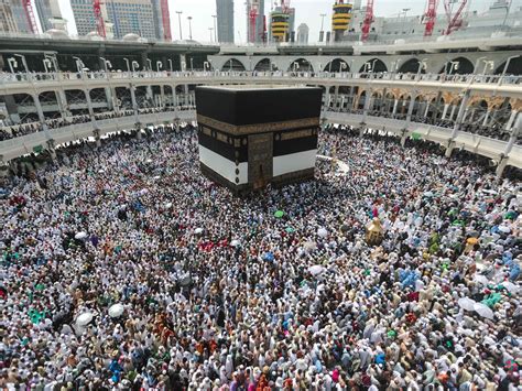 Stunning aerial photos as millions of Muslims make the annual ...