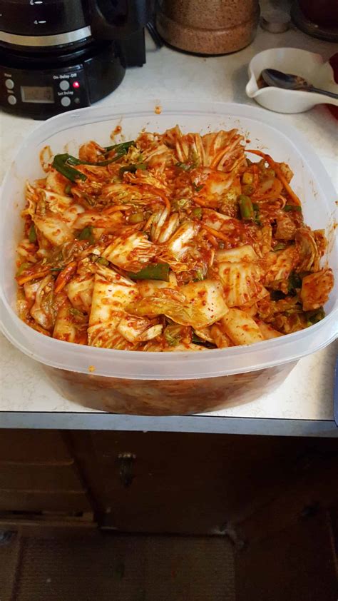 Easy kimchi recipe - Maangchi.com