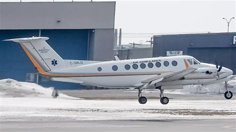 Government of Newfoundland and Labrador Beechcraft B350 landing ...