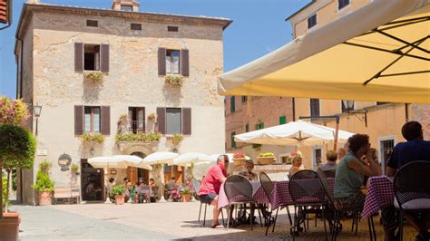 The Best Restaurants in the Tuscan Hilltop Town of Pienza, Italy