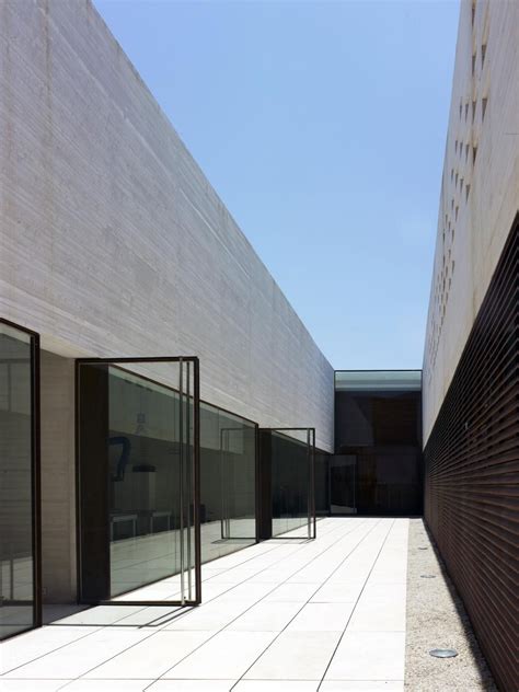 Madinat al-Zahra Museum, Spain by Nieto Sobejano Arquitectos ...