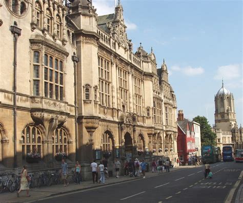 Oxford Town Hall © David Hawgood cc-by-sa/2.0 :: Geograph Britain and ...