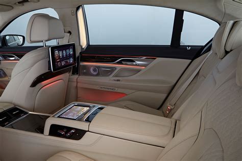 g11-7-series-rhd-interior-0005 - Paul Tan's Automotive News