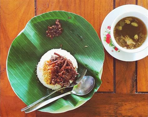 Nasi Krawu Lezat di Gresik, Kamu Wajib Mencoba