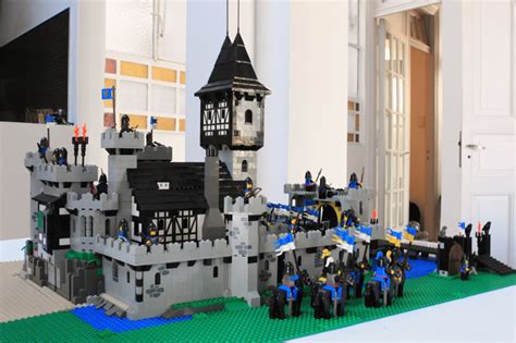 Falcon Images: Black Falcon Lego Castle