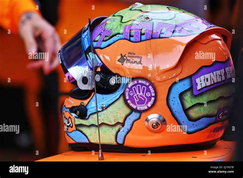 Daniel ricciardo helmet 2022 hi-res stock photography and images - Alamy