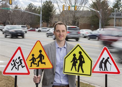 Dynamic Road Signs Drawing Attention - Article - News - BYU Marriott ...