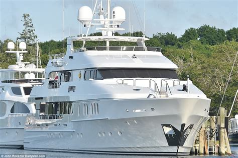 Tiger Woods moors $20m yacht 'Privacy' in marina ahead of US Open ...