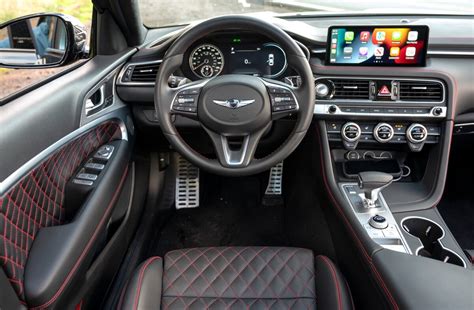 2022 Genesis G70: 75 Interior Photos | U.S. News