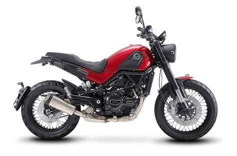 Generation Bobber: Benelli Leoncino Scrambler